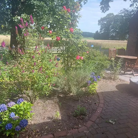 Entspannen Auf Der Old Charmi Ranch Appartement Kutenholz